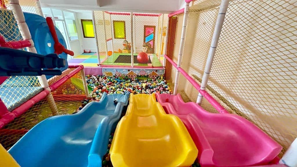 Tobogane colorate cu bile PAO Kids